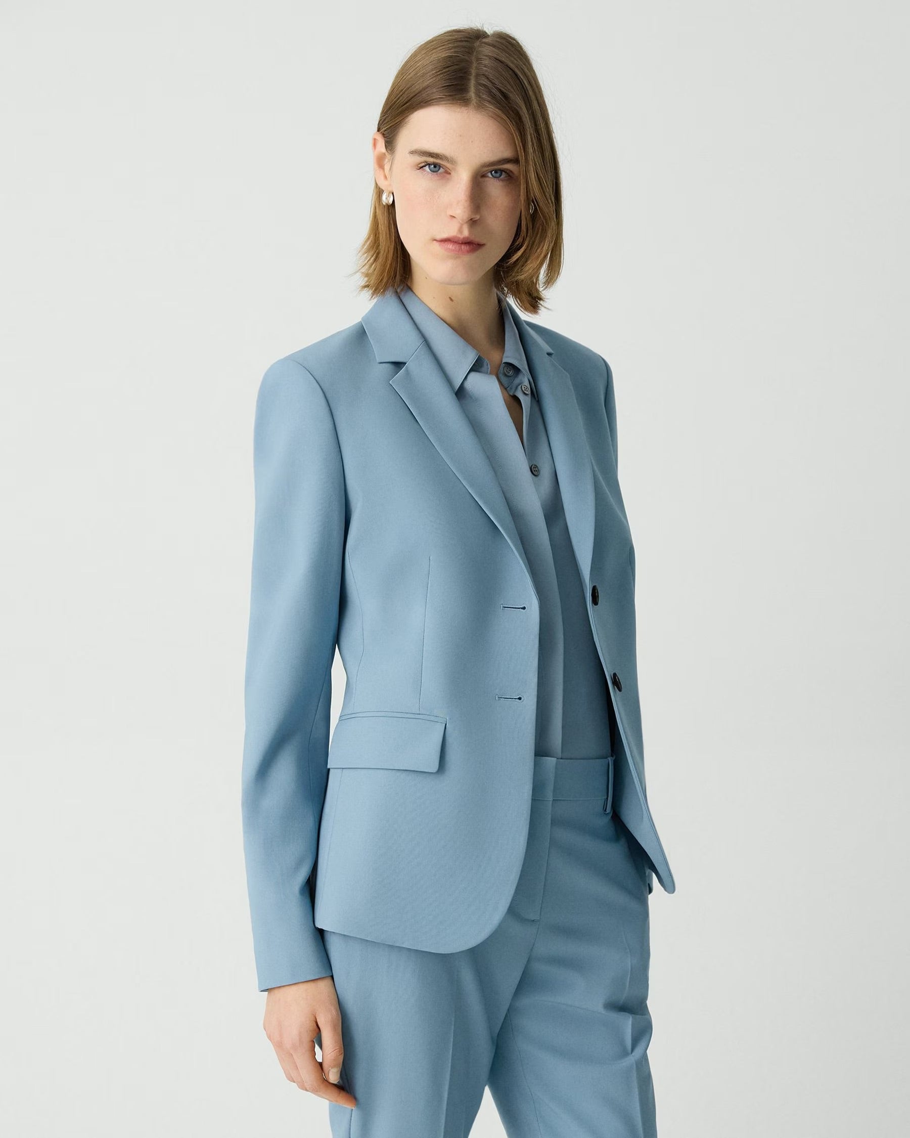 Aqua Professional Suit
